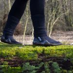 Neoprenschuhe als Barfußschuhe Neoprenschuhe Mares Equator im Wald